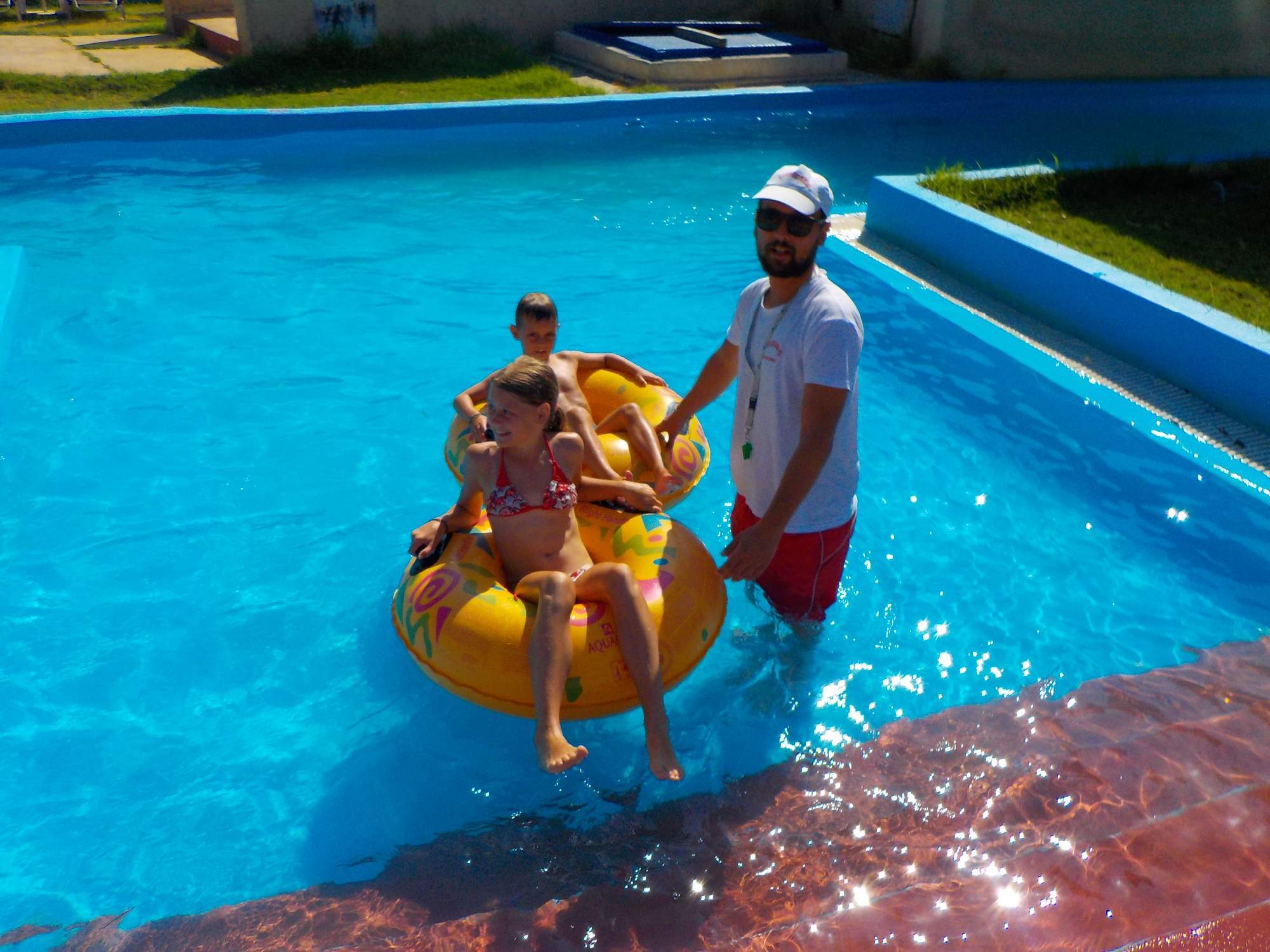 rajce.idnes pool Zakynthos_DEN DEVÁTÝ -WATER VILLAGE – Renáta Matunová – album na Rajčeti